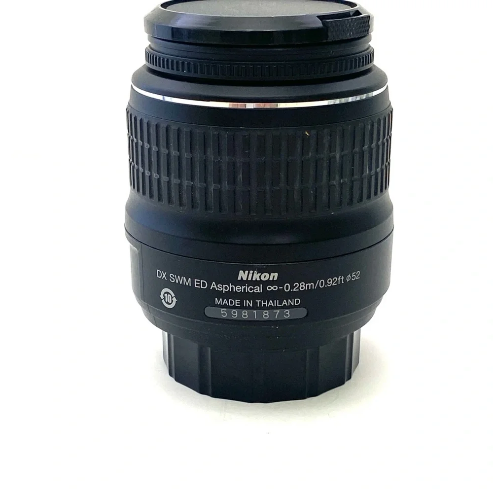 NIKON AF-S DX NIKKOR ED 18-55mm f/1:3.5 - 5.6 G II Aspherical Camera Lens